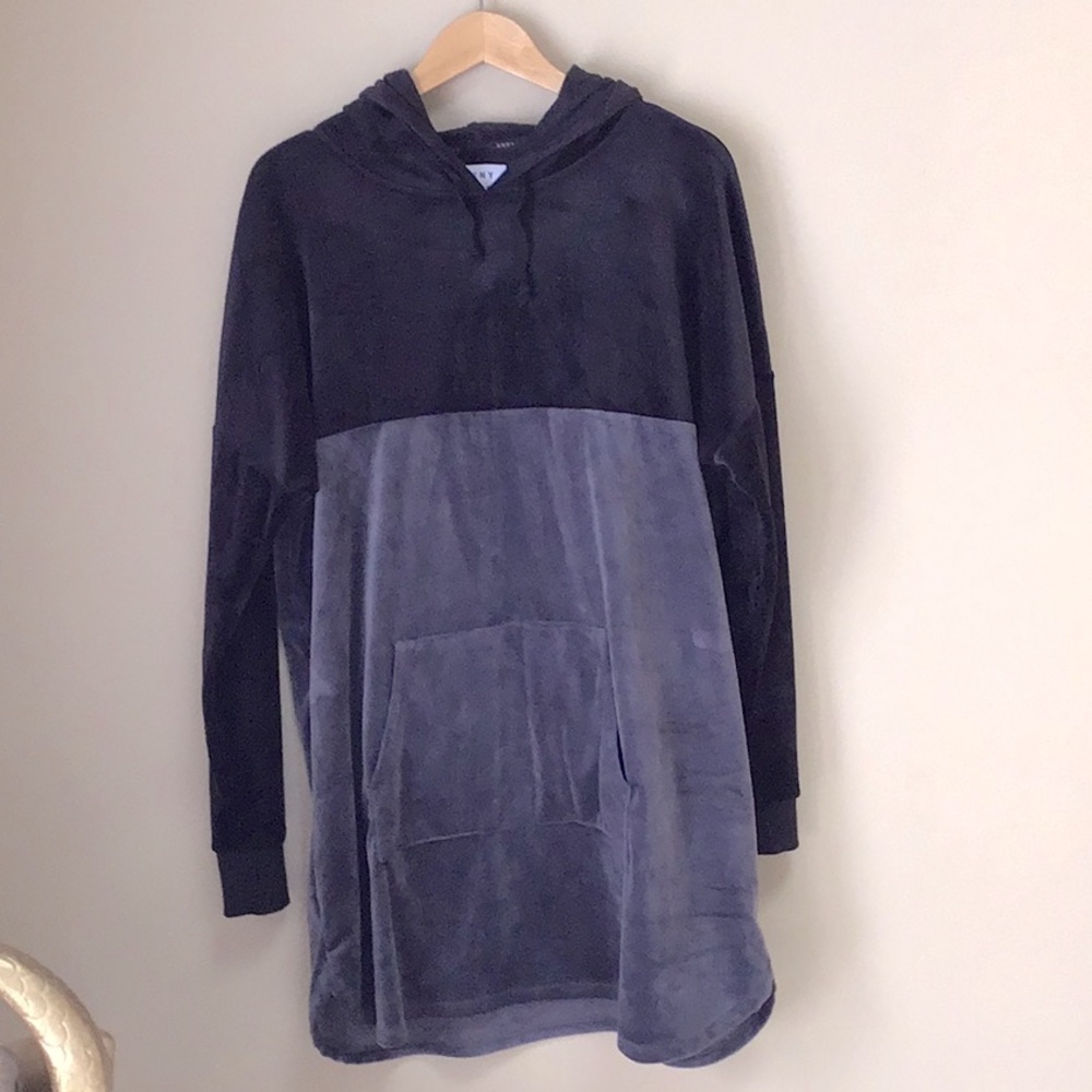 Soft &Cozy DKNY Long Velour Hoodie Size L - Picture 1 of 2